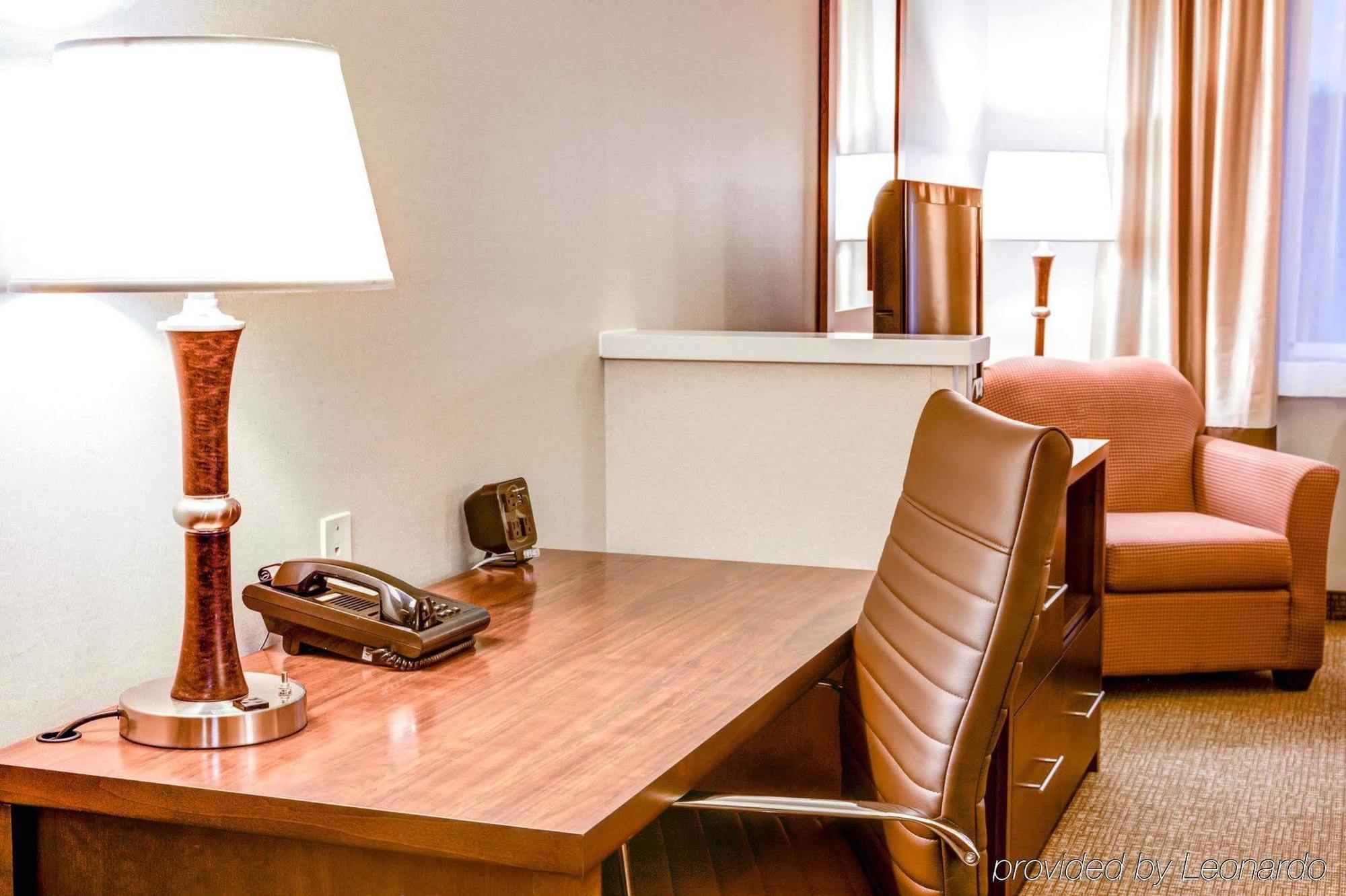 Comfort Suites Springfield-Eugene Екстер'єр фото