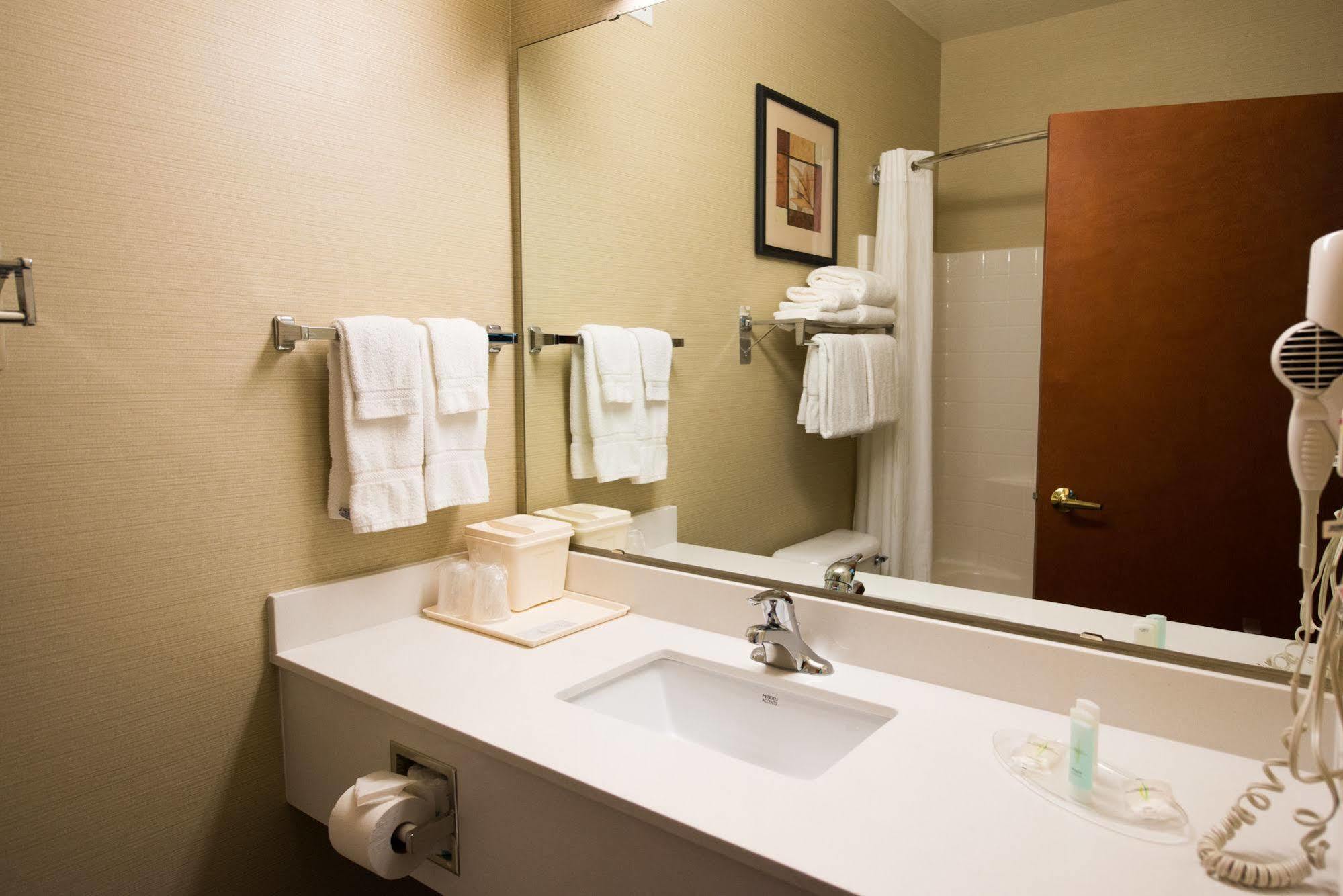 Comfort Suites Springfield-Eugene Екстер'єр фото