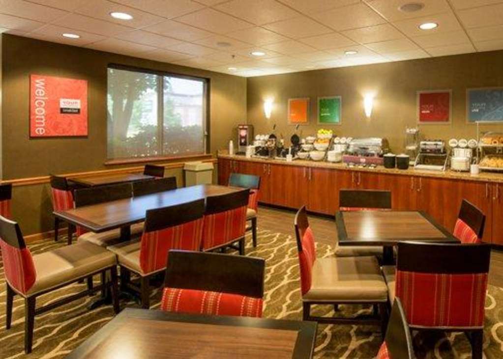 Comfort Suites Springfield-Eugene Ресторан фото