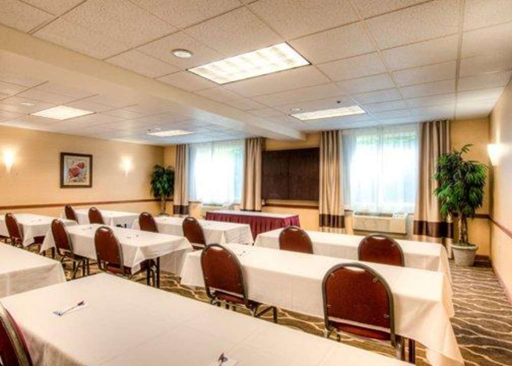 Comfort Suites Springfield-Eugene Зручності фото